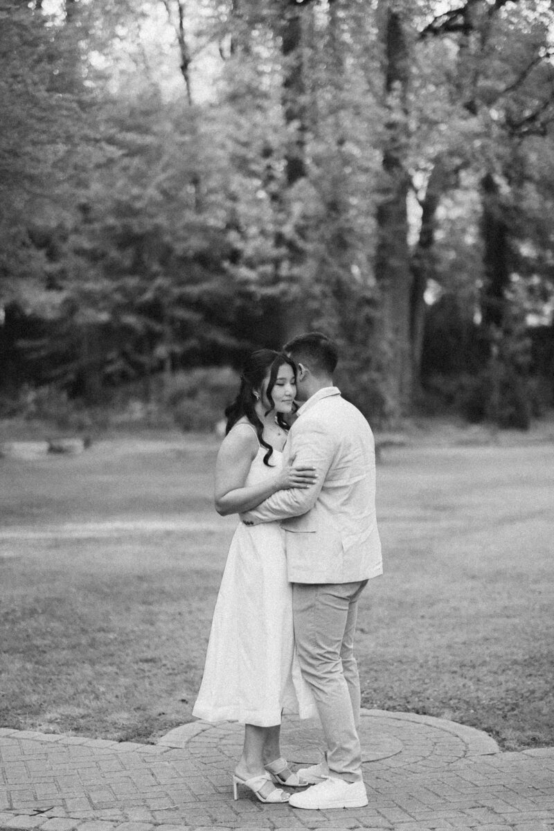 Julie and Jeremy Engagement session Cator woolford gardens atlanta Renee Jael Fine Art Photography_-48