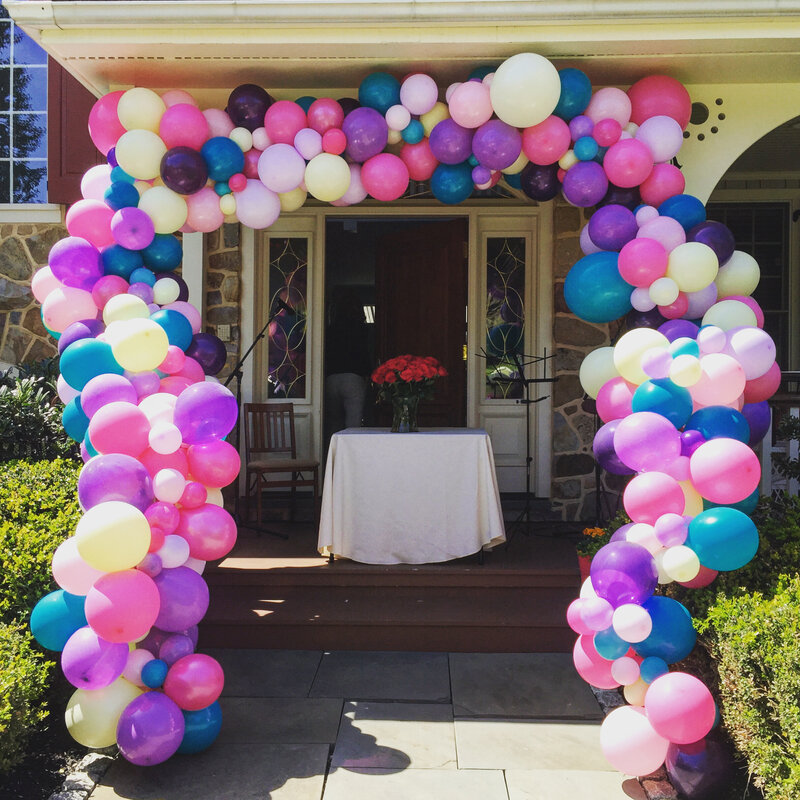Balloon Installations of all sizes for Parties and Events