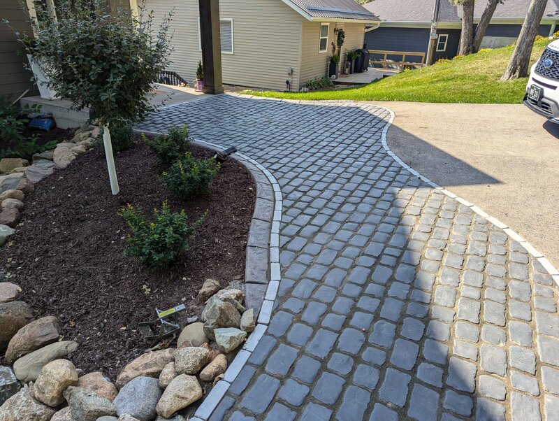 Cedar-Rapids-Iowa-landscaping-lawn-care-treatments-_20240822_150831814