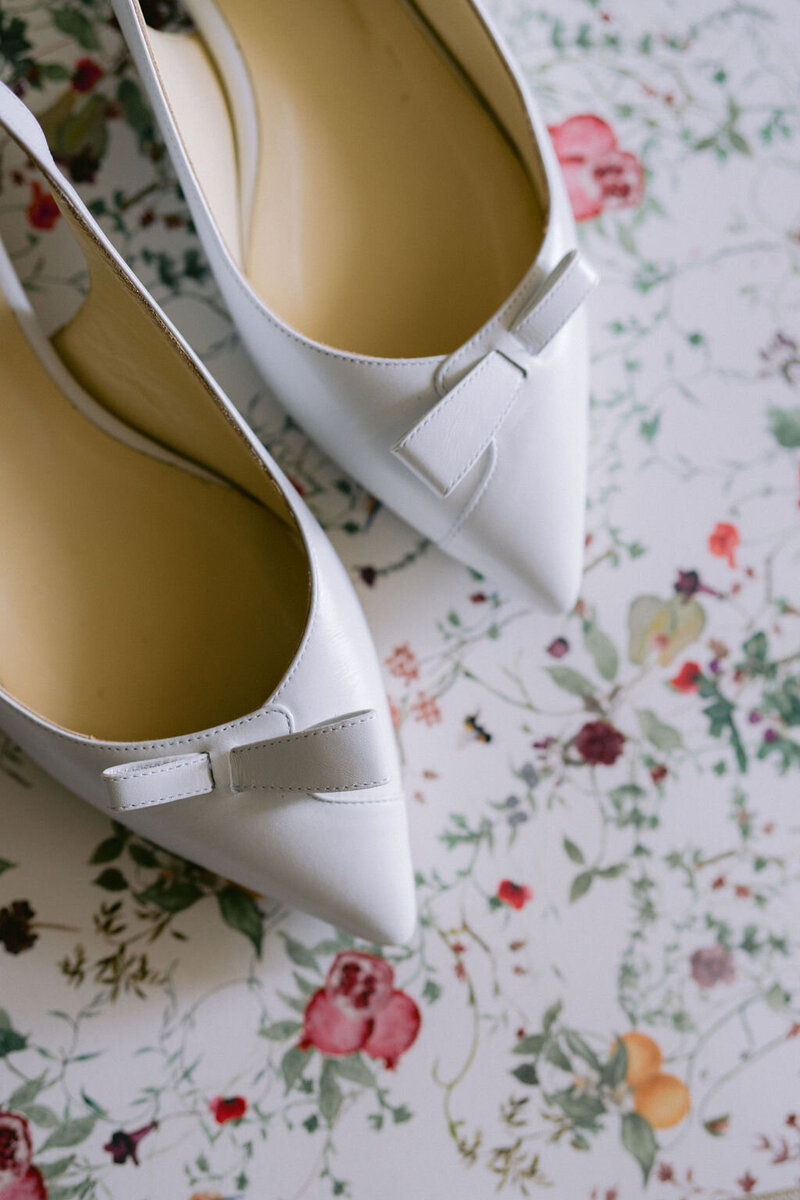 NikkiSanterre_EastCoastLuxuryWeddingPhotographer_CaitieHanrahan_KeswickHallWedding_Jac&Zach-477