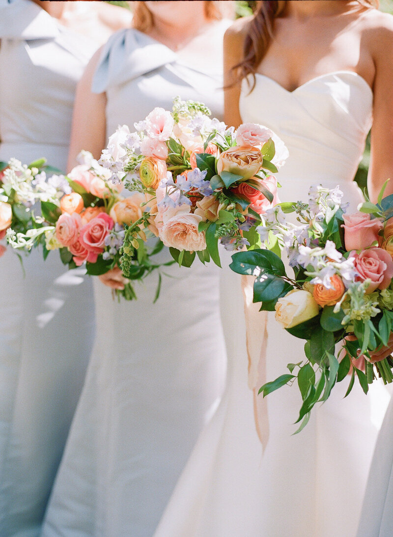 Bride-and-Bridesmaids-Holding-Bouquets-Old-Edwards-Highlands-NC