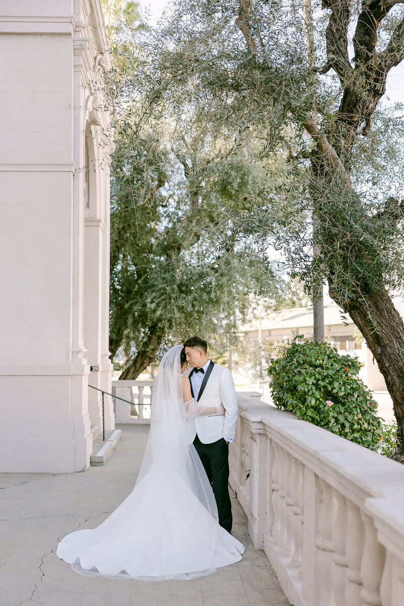 TiffanyJPhotography-Sneaks-9992 Ebell of Los Angeles Wedding Radiant Love Events