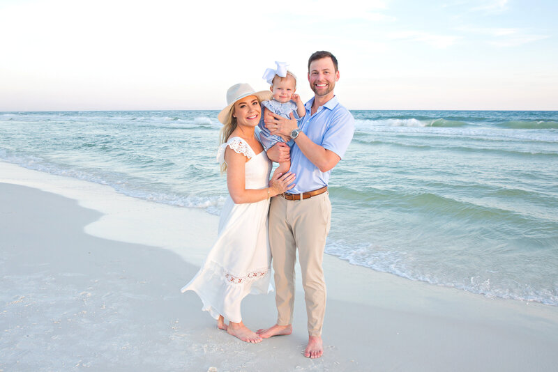 Family photographer in Miramar Beach