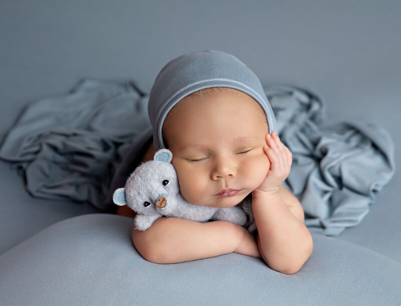 newbornbabyboynewfamilynewbabybestphotographertudiofamilybirthdaynewbornboyamilynewborngirlfirstbirthdayportraiturephotographystudioportraitsnewborngirlboyfamilyEvaMaganaPhotographychildphotographer (8 of 41)