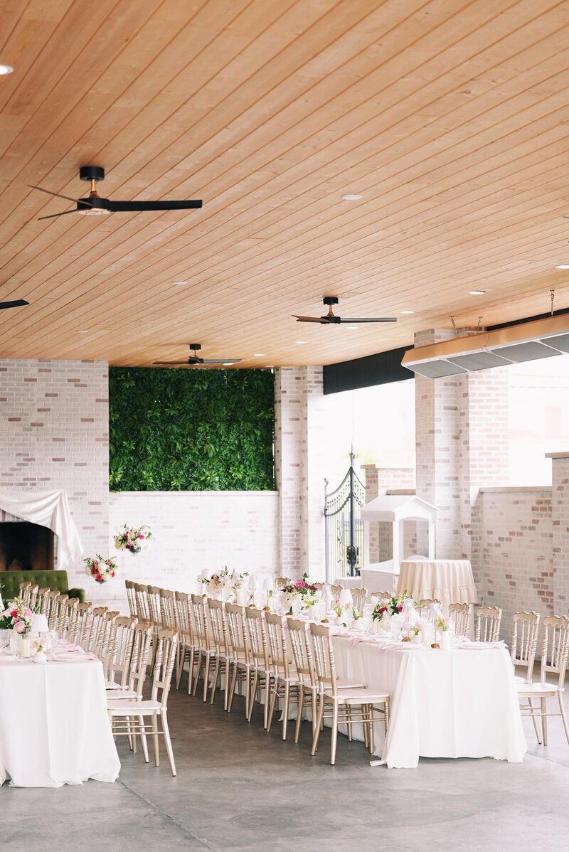 Elegant wedding reception setup in the luxe room at grbic events in st. louis 