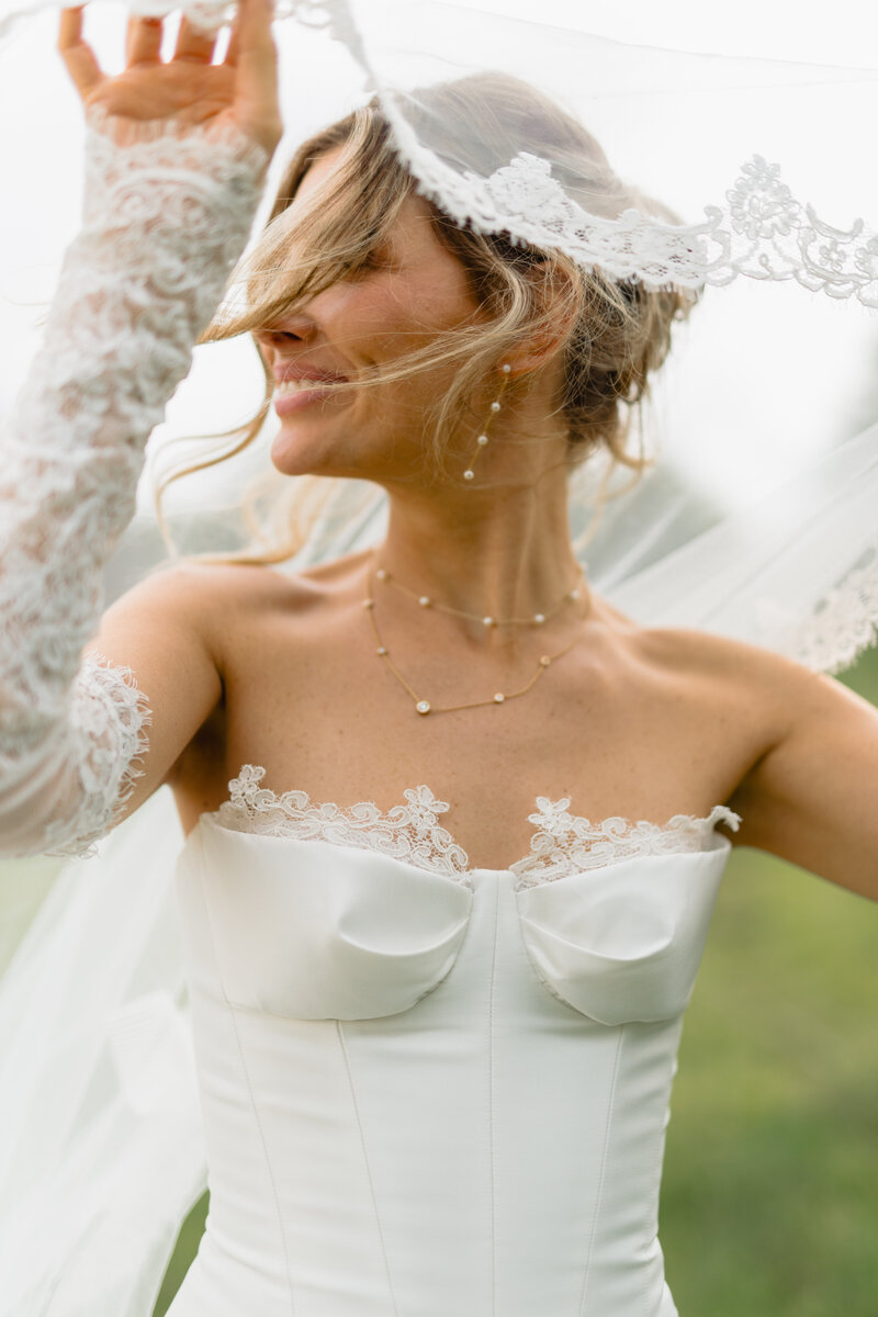 Bridal portrait in couture Saint Bridal wedding dress