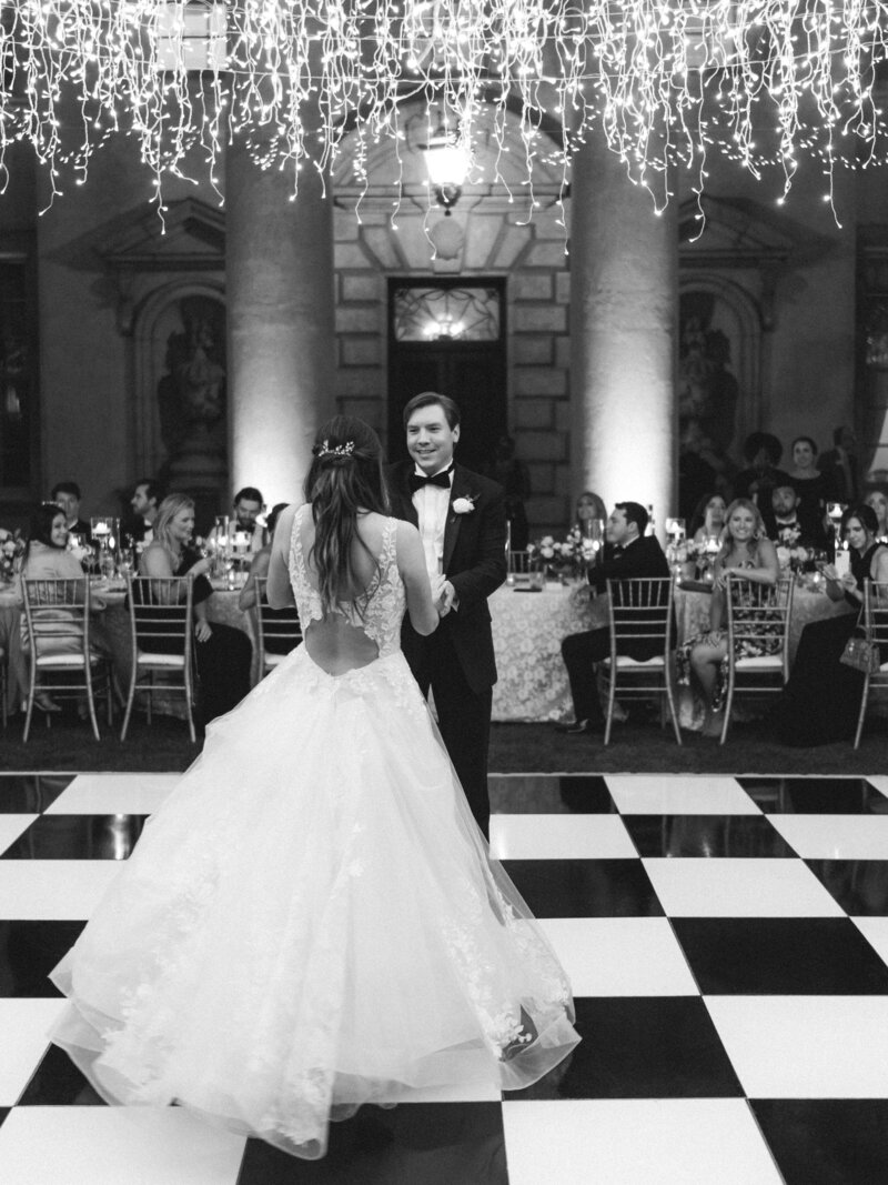 black and white first dance at swan house