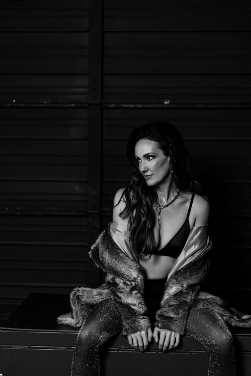 Juliet-BW-165
