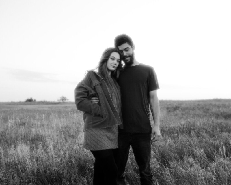 Couples_Session_Saskatoon_KaylaCassidyPhotography-24