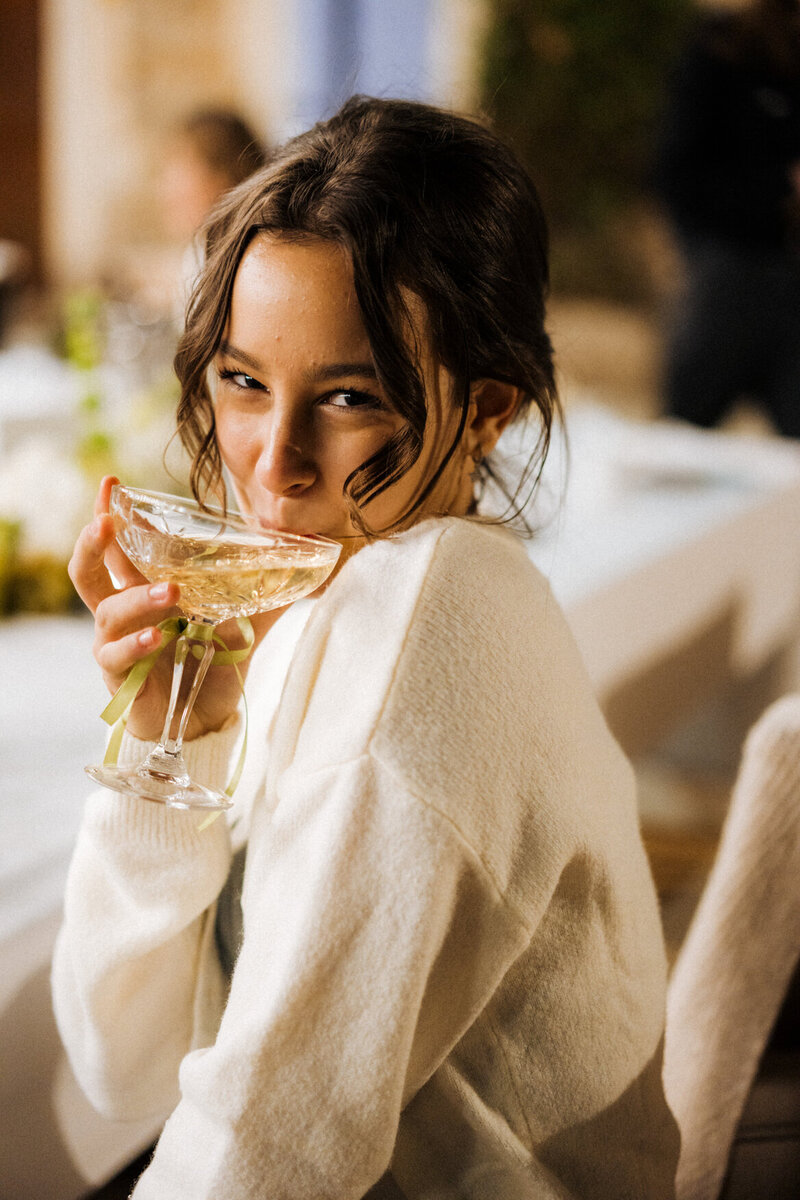 wedding-cake-cutting-and-champagne-french-chateau1