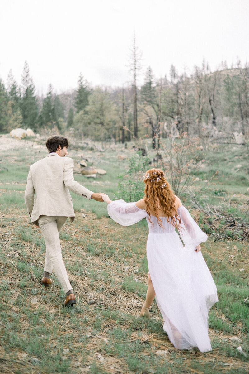 Elopement portraits in the foothills near Fresno, California