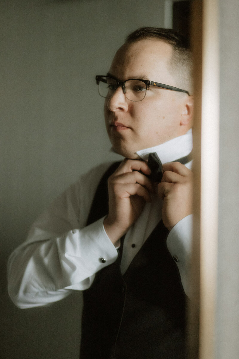 Franklin park conservatory hotel leveque columbus ohio wedding ceremony photographer videographer film documentary midwest -10
