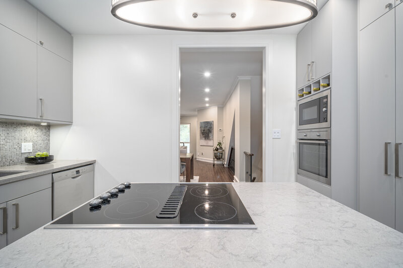 300 Avenue Road Unit 5 _024