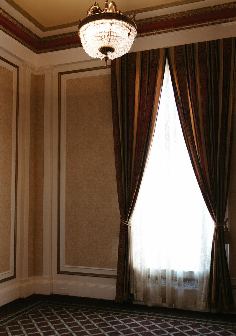 Bessborough_Wedding_Saskatoon_KaylaCassidyPhotography-14