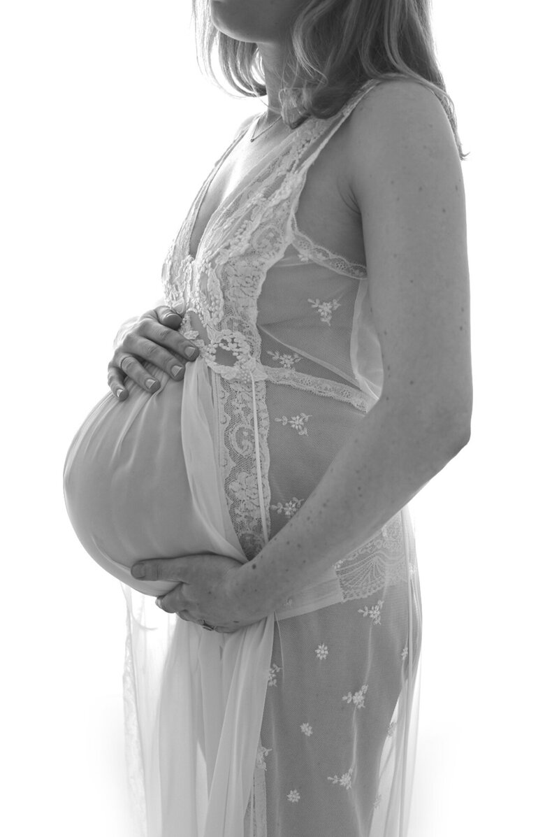 moments-photography-blackrock-south-county-dublin-best-unique-authentic-maternity-pregnancy-photos-1220190909