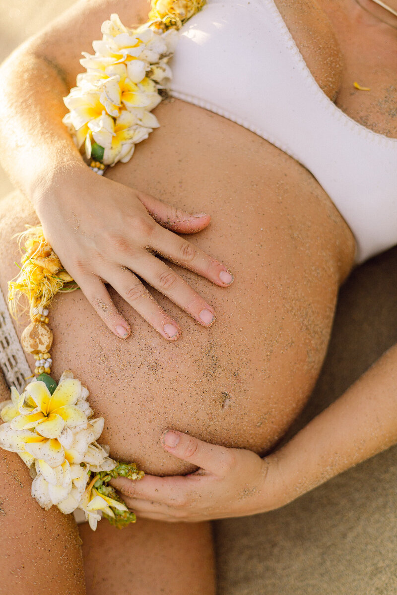 maui beach babymoon photographer-7