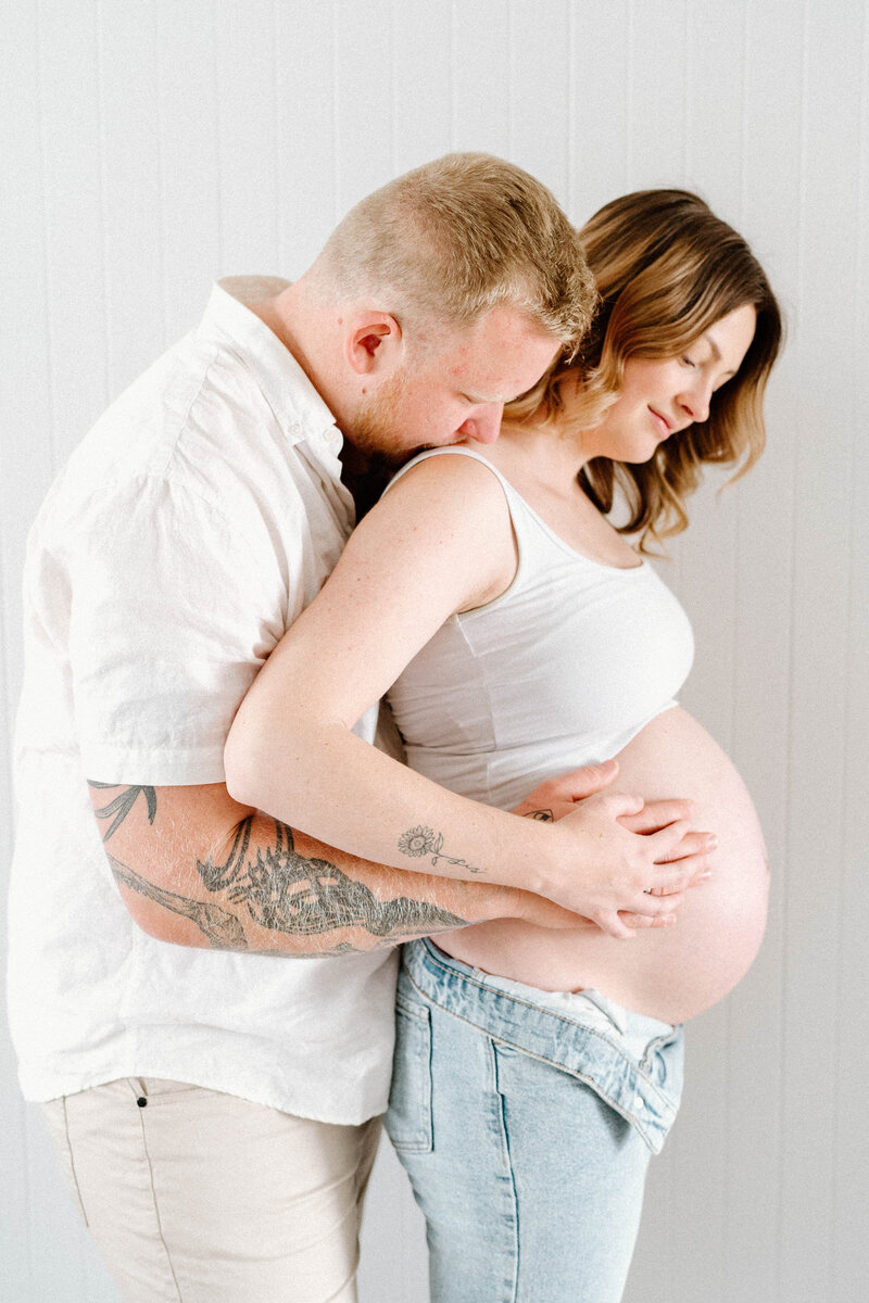 Bec and Jack - Home Maternity Shoot - Sweet Valencia Photography-63