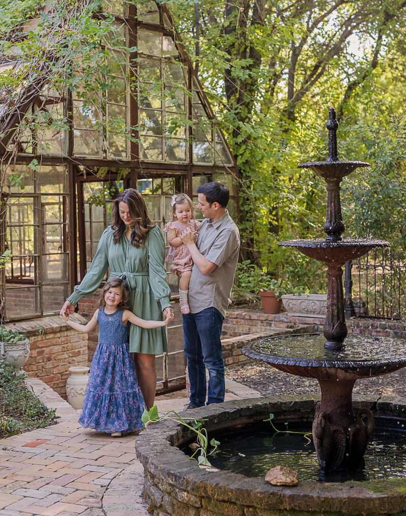 Fall.Mini.Session.Photographer.Austin.SekritTheater.Greenhouse.Venue.18