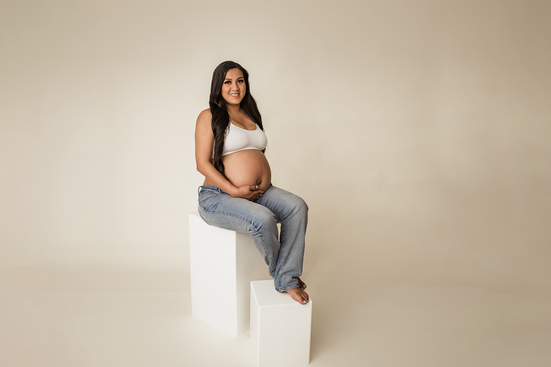 Des Moines, Iowa maternity pregnancy photographer photography