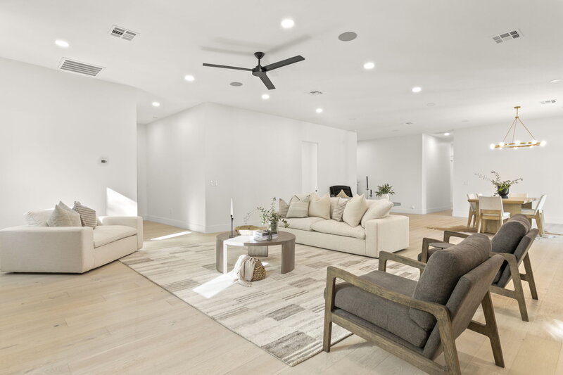 42-web-or-mls-6315-e-corrine-dr