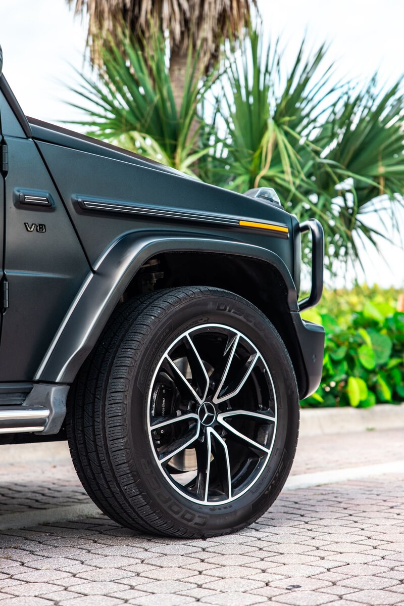 mercedes-g550-matte-manufaktur-night-black-magno-for-rent-in-miami-044