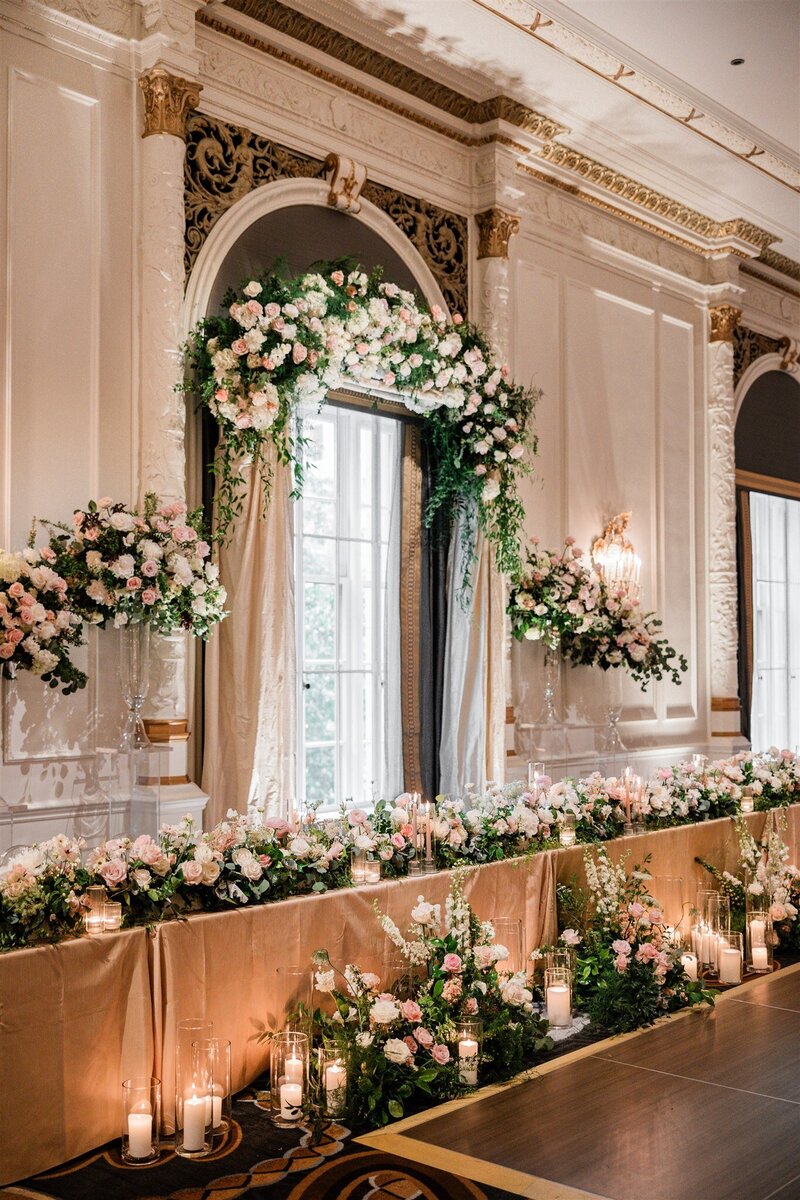 Grand-Luxury-Fairmont-Olympic-Wedding-Flora-Nova-Design-Seattle-00100