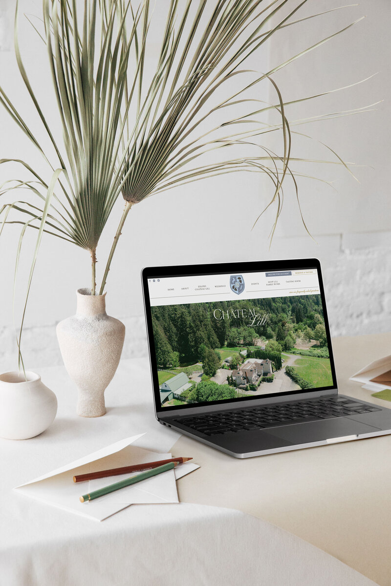 custom squarespace website design for Frost and Flourish, a Washington DC Cake Bakery and Patisserie