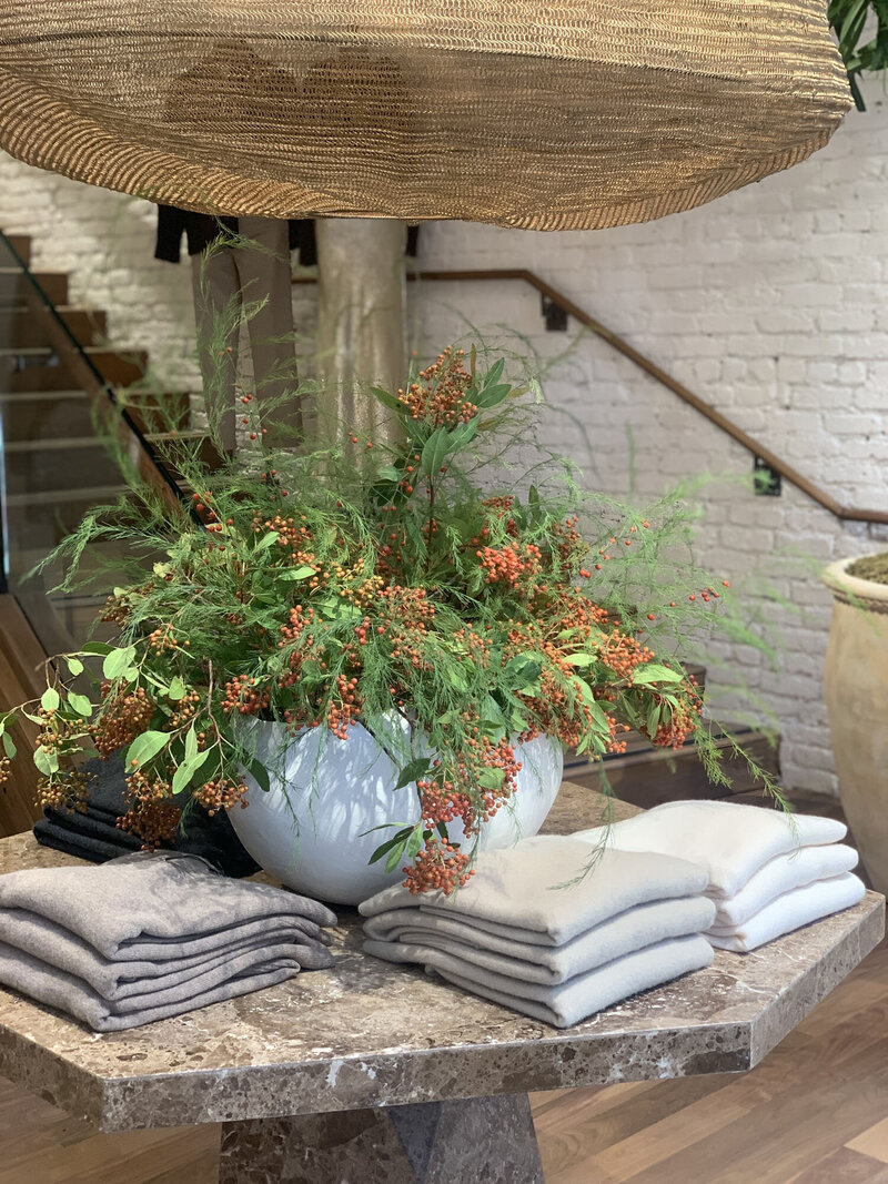 san-francisco-floral-shop-and-wedding-event-designer-studio-BR_Geary_entry