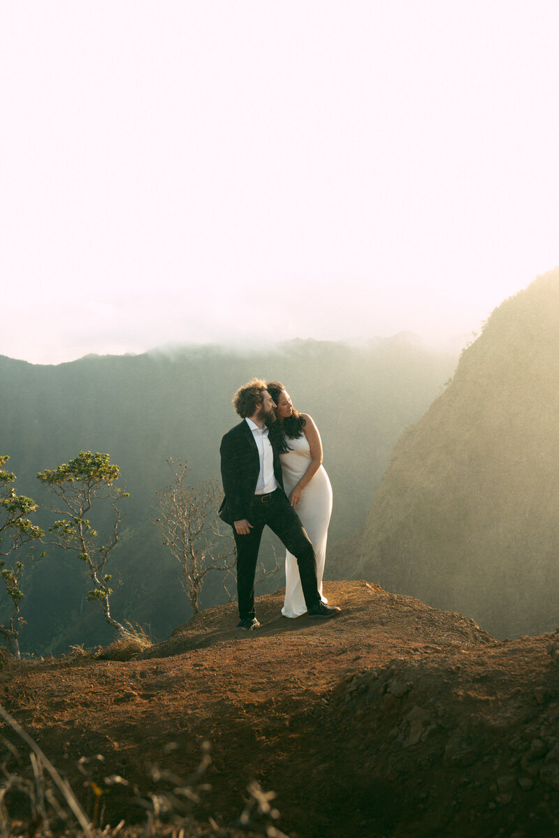 masha sakhno oahu wedding photographer