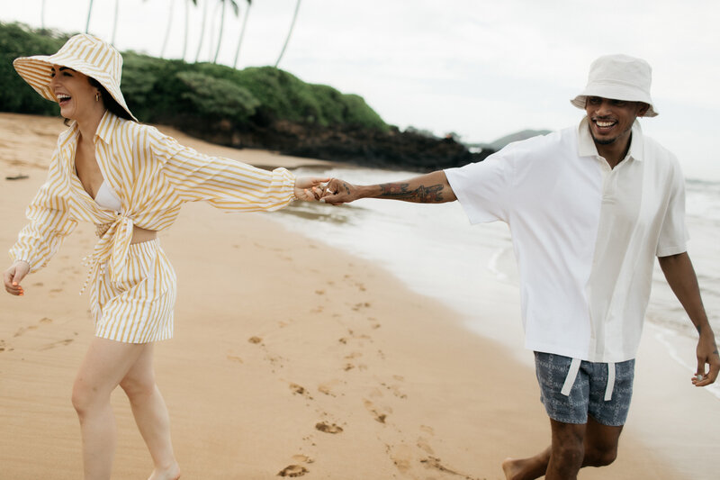 Fen'Amber-Photography-Maui-Hawaii-Couples-Photographer-Katie+Lavelle012