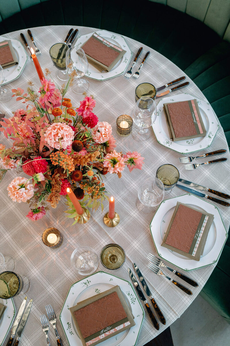 Autumn-Maximalist-Wedding-with-rich-tones-blue-velvet-draping-Ashley-Ludaescher-Photography-Vanessa-Noel-Events-0080