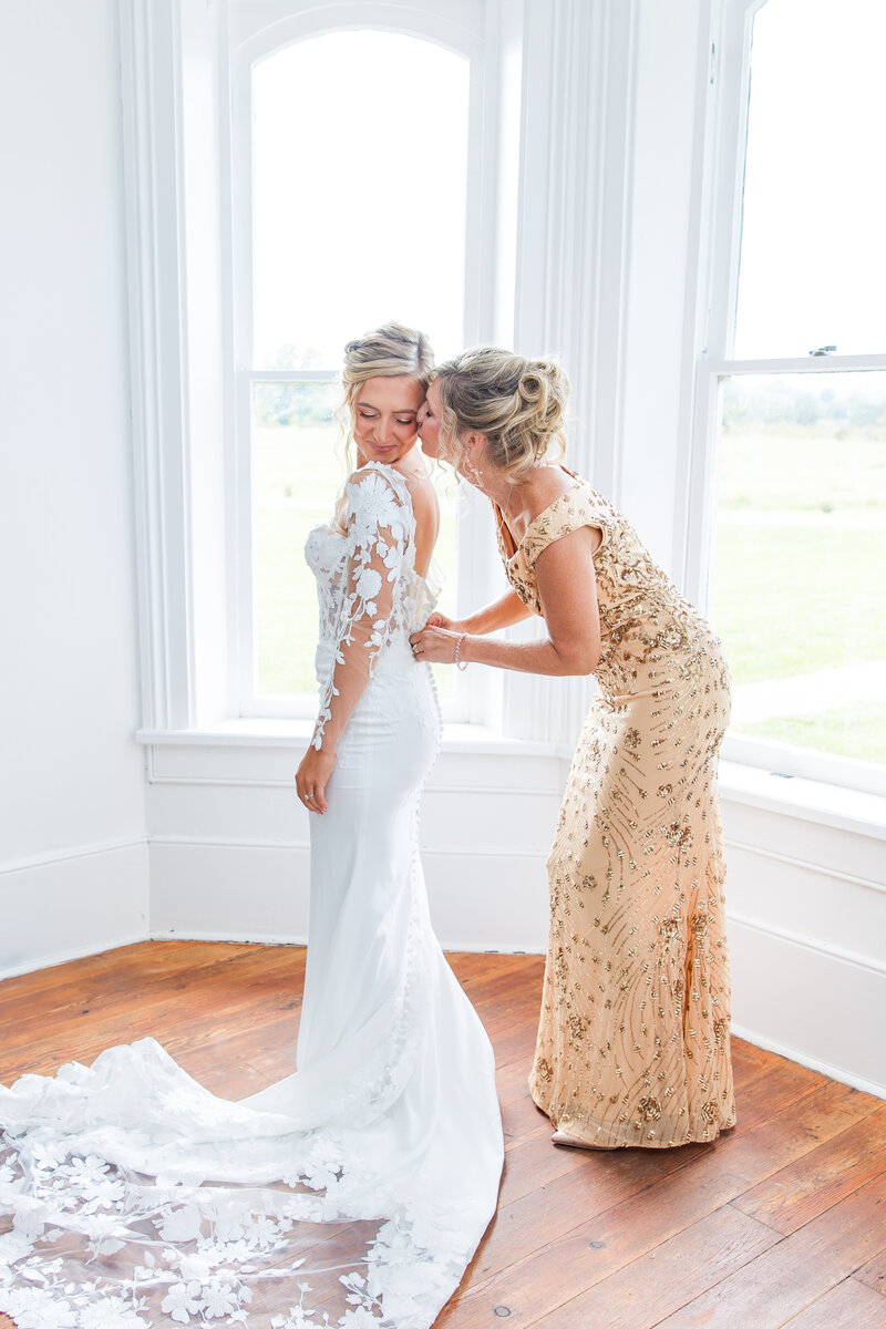 Wedding Sneak Peeks - Comer Wedding by Robin Skievaski Photography -_-7