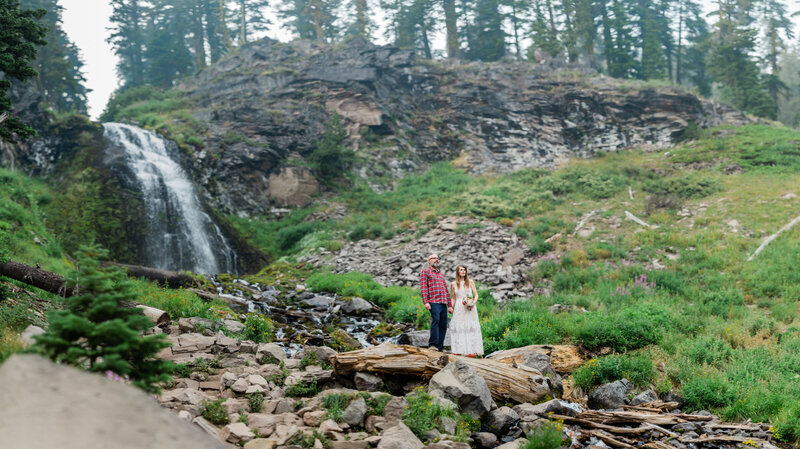 Crater-Lake-Oregon-elopement-2