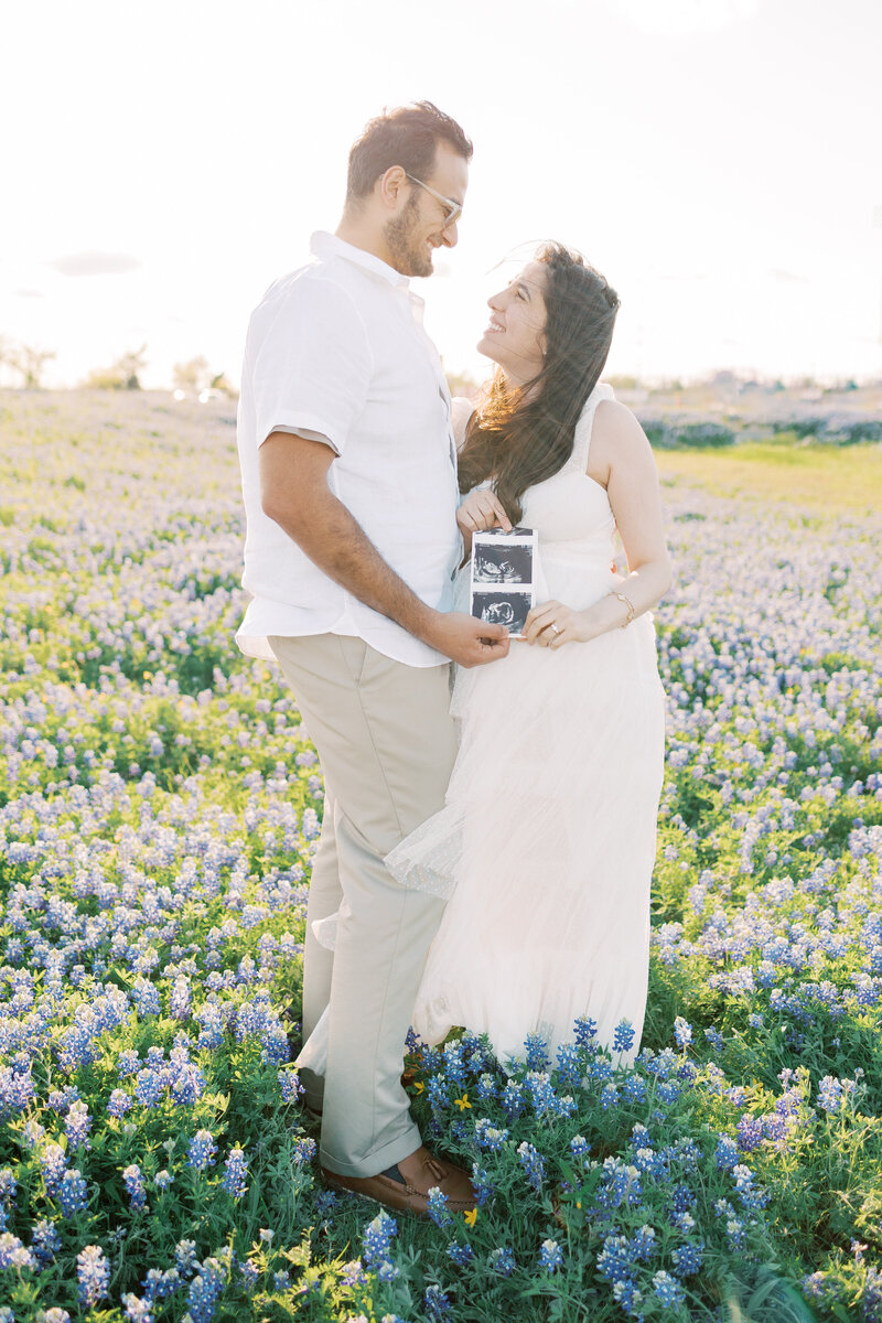 Austin-Bluebonnet-Maternity-Photographer-Sabrina-Reagan1