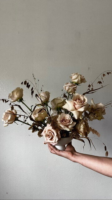 Rose flower arrangement for delivery in Portland Oregon by trusted Portland Florist. Darling Dahlia Floral