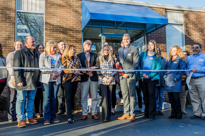 RHIribboncutting11.30.21-14_websize
