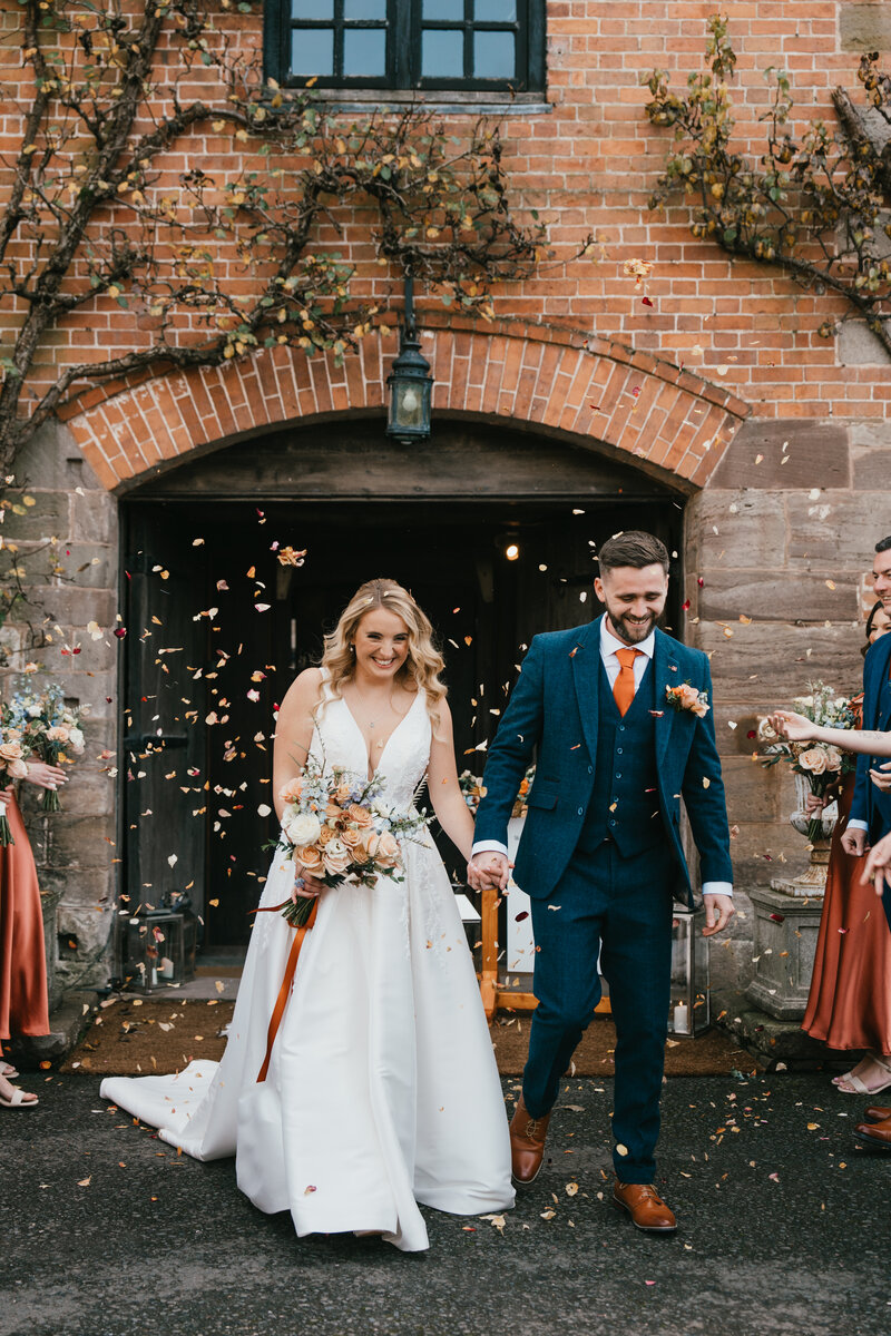 Brinsop Court Confetti Photo by Hereford Wedding Photographer