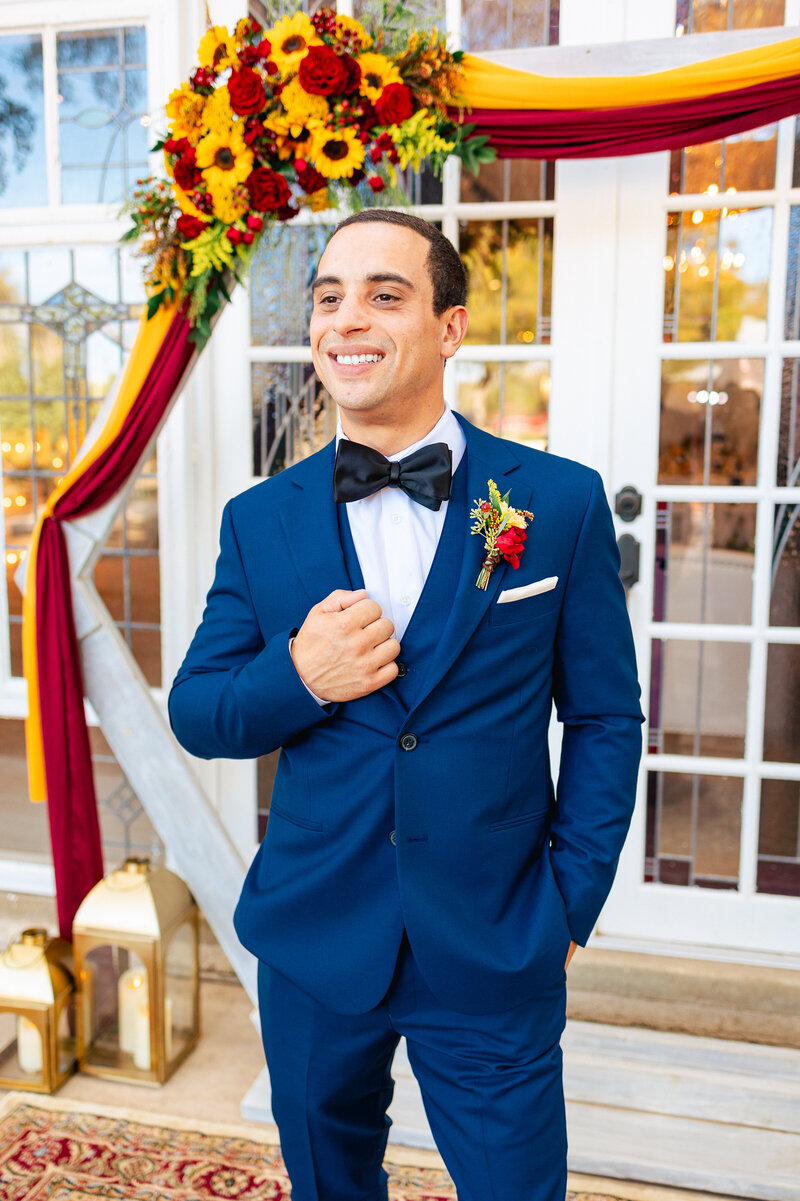 Party in Purgatory with a laid-back wedding extravaganza, featuring elegant details and bold colors in Southwest Colorado. It's time for fun-loving couples to create their own wedding adventure.