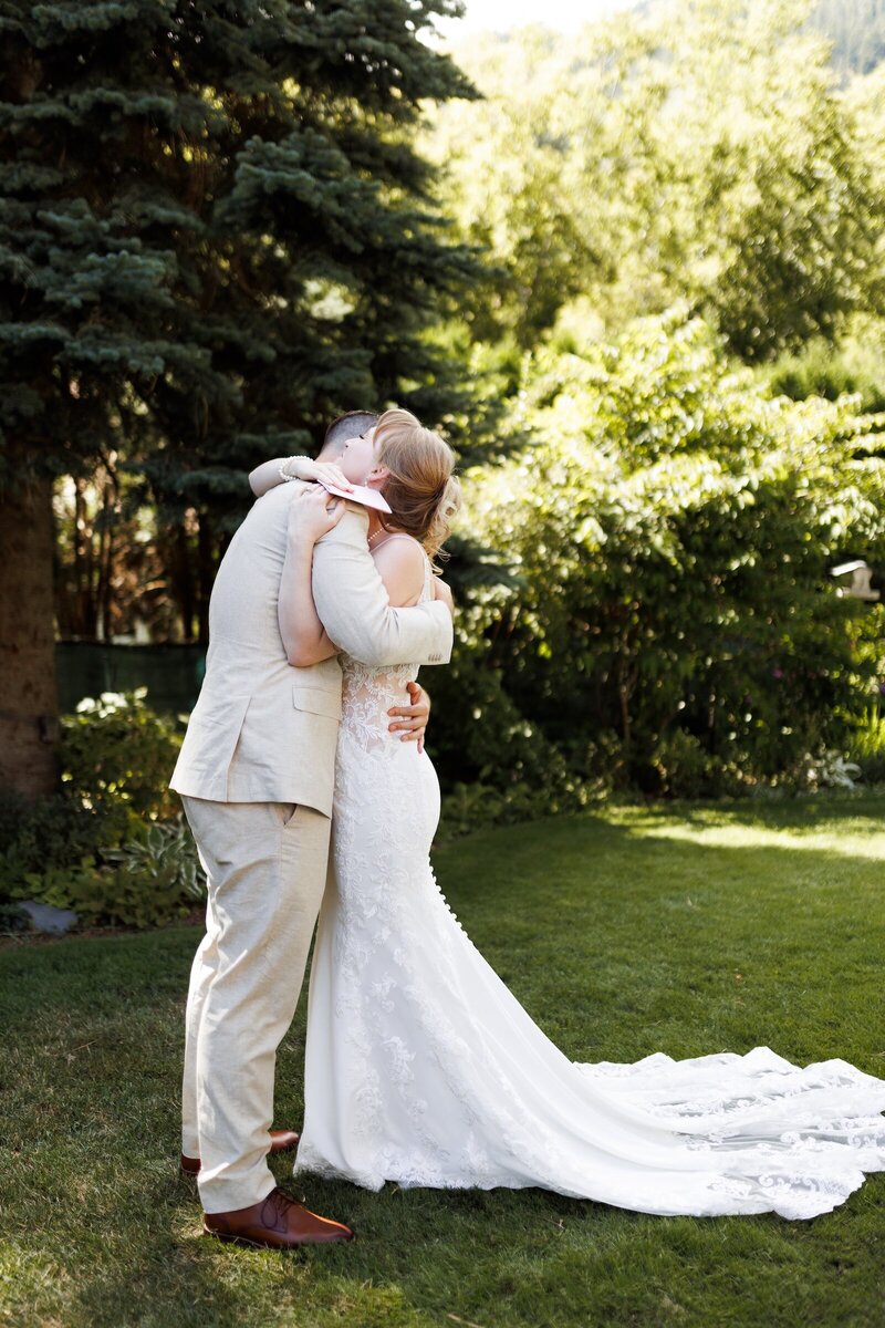 Luke & Madeline - Leavenworth, WA - Wedding Photography-17