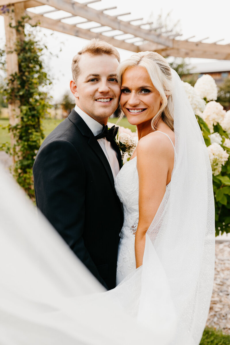 Luke+Emilee_Bride+Groom-95