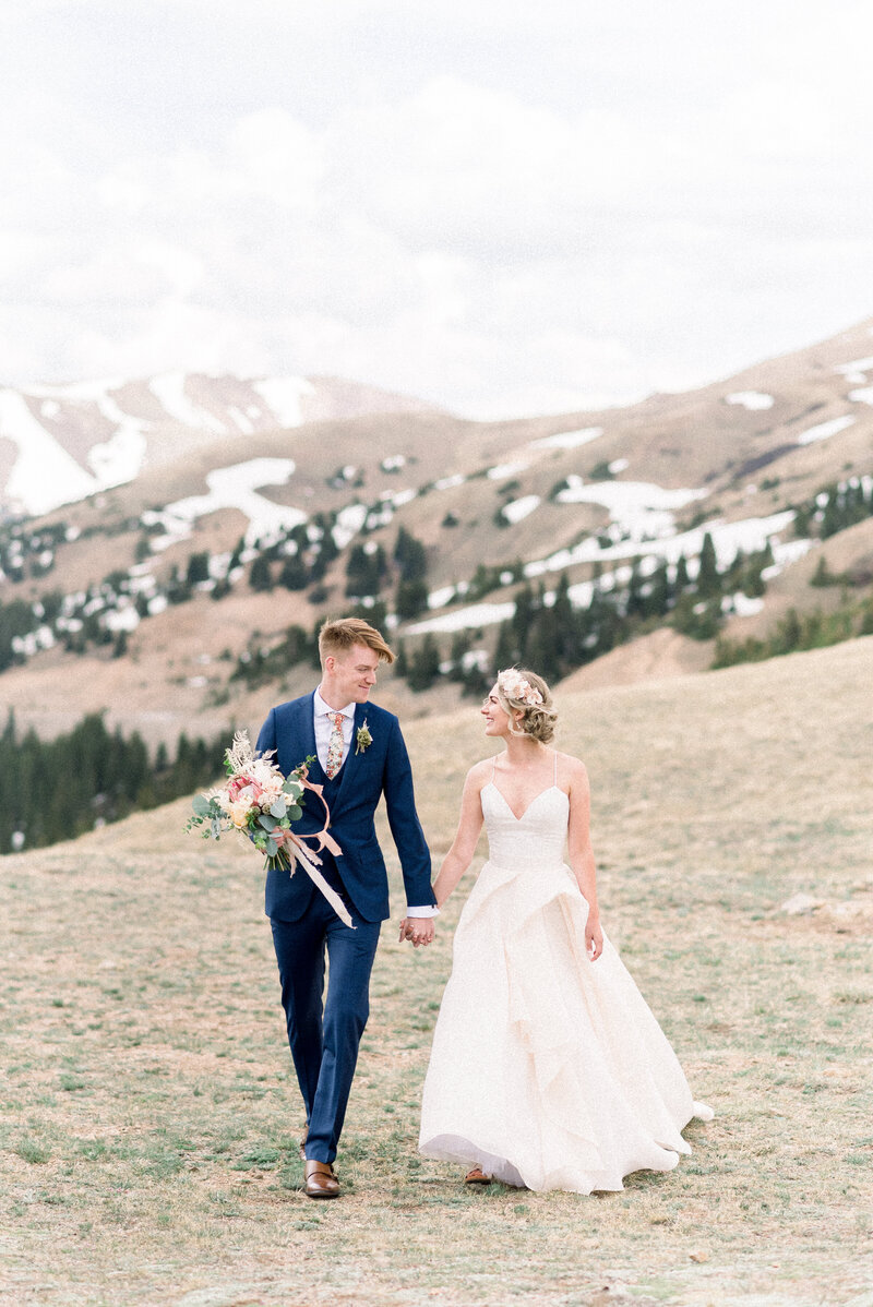 Loveland_Pass_Scenic_Overlook_Colorado_Wedding_Location_by_Diana_Coulter-3