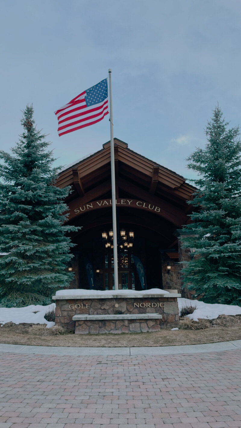 D5DF42C0-AB07-4697-BAAD-F621457749A4