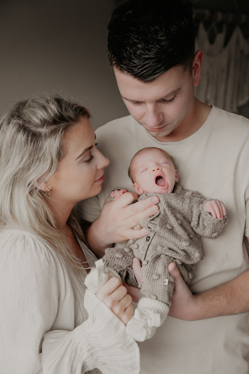 231115 Newbornshoot Laura DSC05975-bewerkt 20