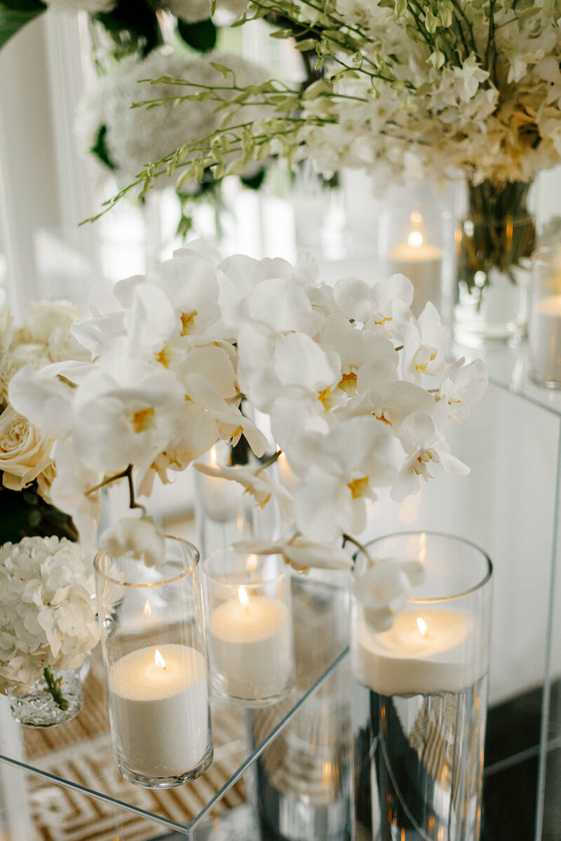 White Luxury in D.C - Floral Gallery by Krysta Smith floral Design_3