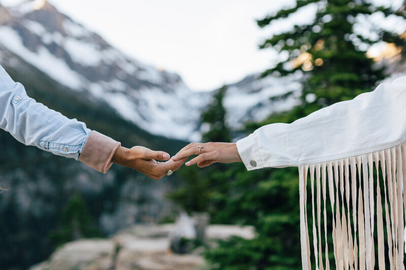 Washington-Pass-North-Cascades-LGBTQ+-elopement-4