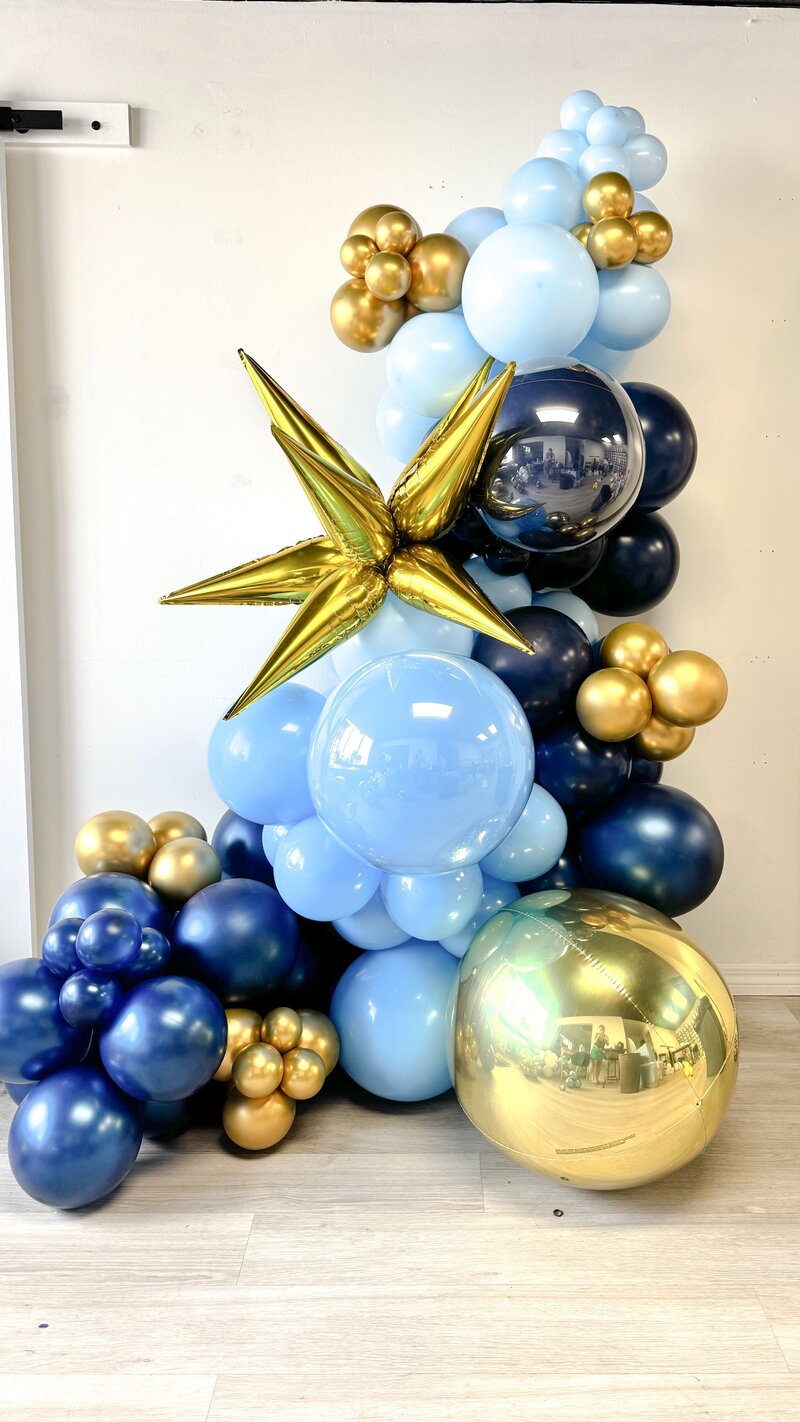 blue, gold, Tampa Bay Rays balloons 