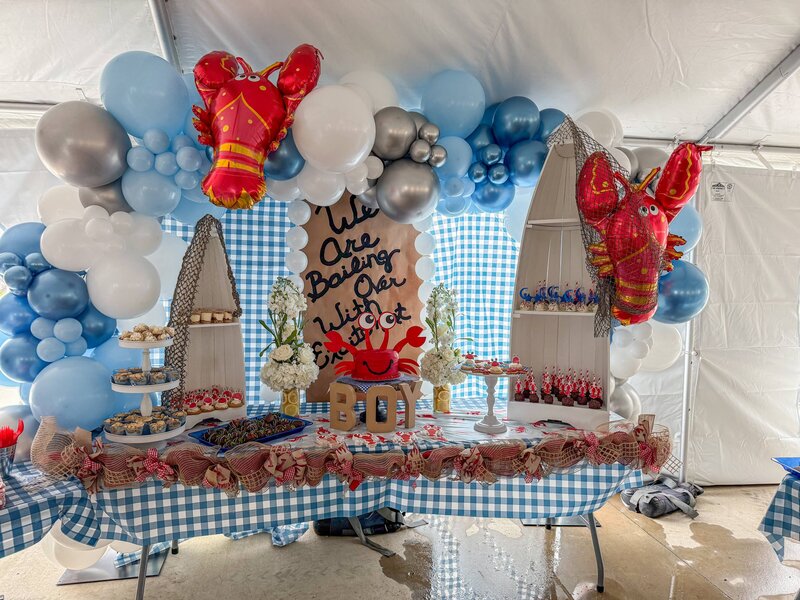 crab, lobster, and ocean themed birthday party balloons