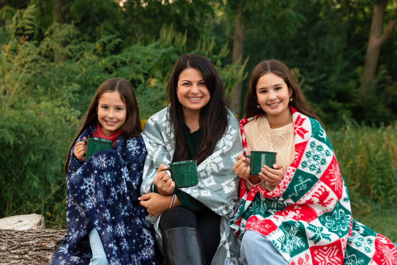 2025_Holiday_Minis-3