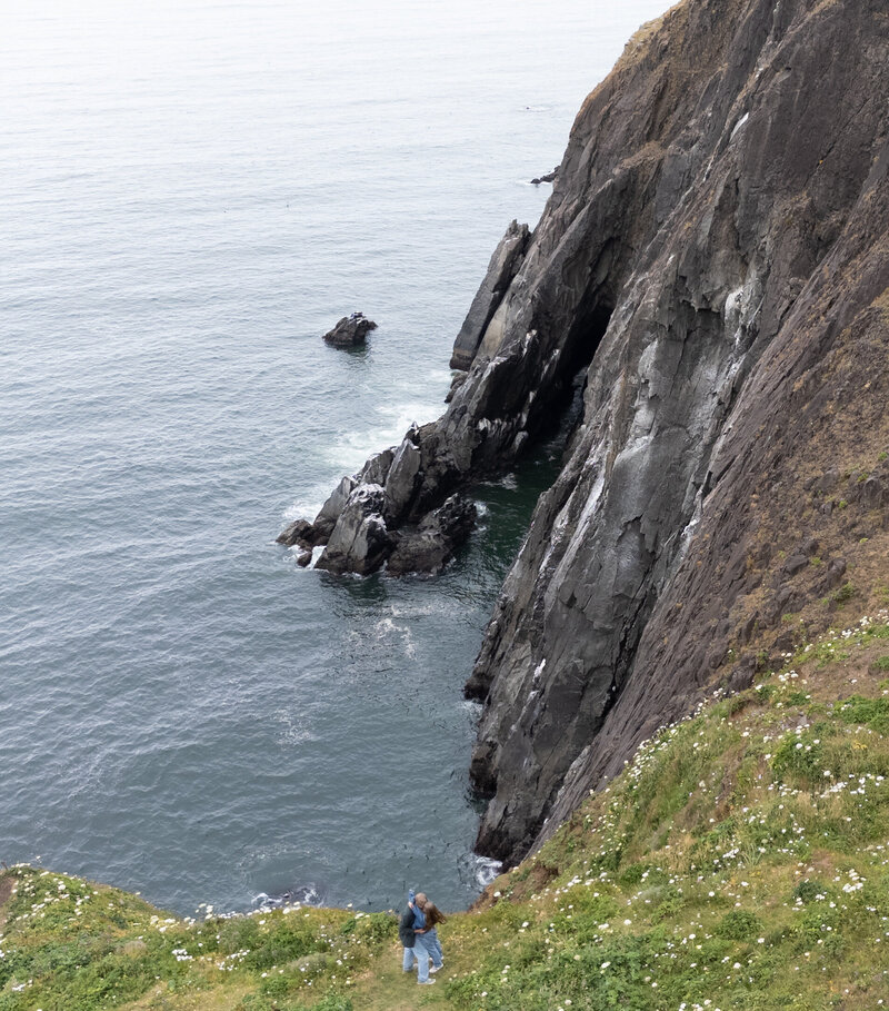 6FB7EC30-B56F-424F-BF03-DDA1178DCDA4