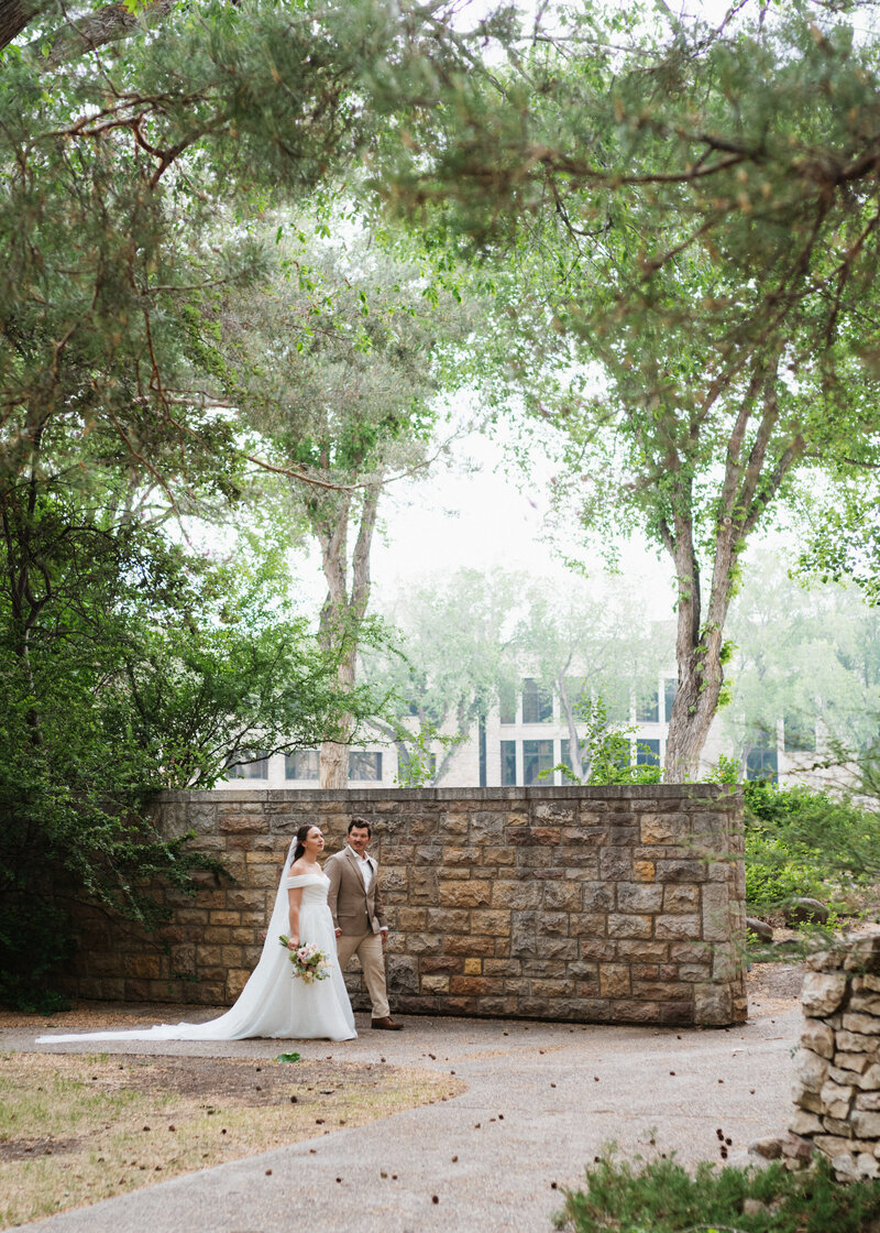 Timeless elegant wedding photography